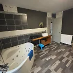 Ferienhaus 205 M2 Avec Piscine Et Jacuzzi
