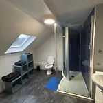 205 M2 Avec Piscine Et Jacuzzi *