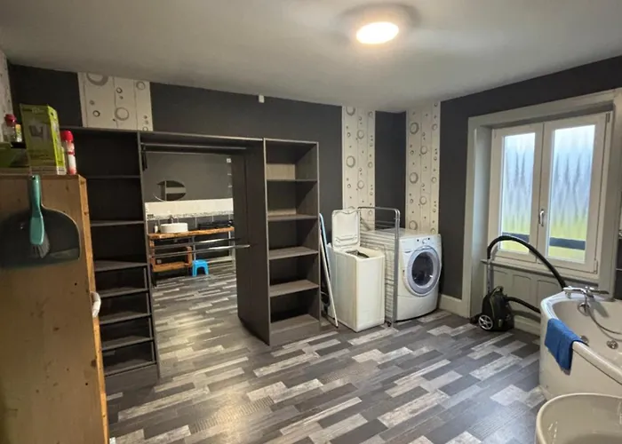 205 M2 Avec Piscine Et Jacuzzi Vagney